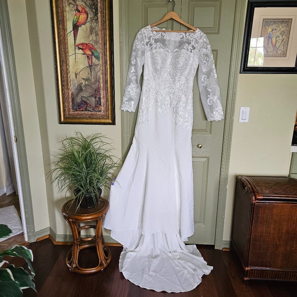 Wedding dress
